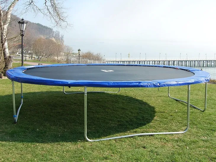 oslona-sprezyn-kolnierz-do-trampoliny-404cm-13ft-stan-nowy-srednica-trampoliny-399-404-cm
