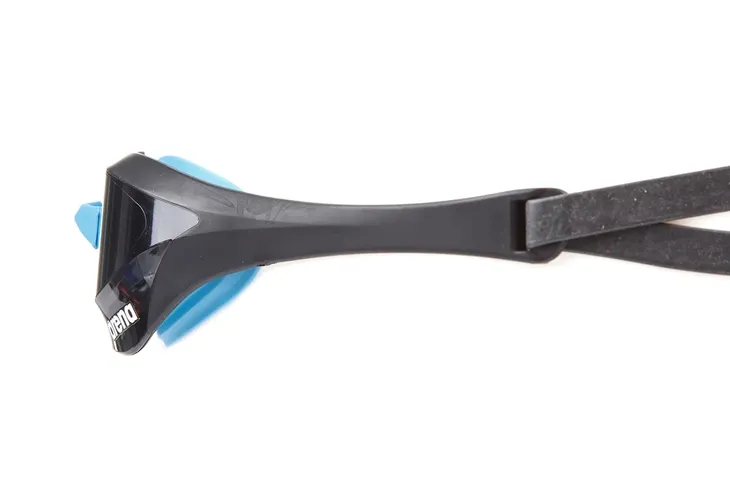 arena-cobra-ultra-swipe-marka-arena