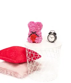 rose-bear-mis-z-roz-niespodzianka-prezent-25cm-rozowy-z-czerwonym-sercem
