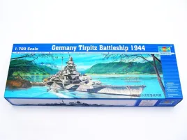 trumpeter-05712-niemiecki-pancernik-tirpitz-1944-model-1-700