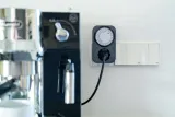 programator-timer-wlacznik-sterowanie-oswietleniem-gniazdo-do-sterowania-zawiera-baterie-nie