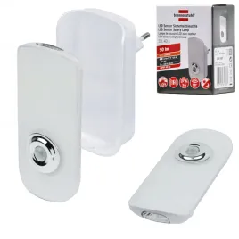 lampka-nocna-led-do-gniazdka-z-czujnikiem-ruchu-zmierzchu-ssl-40-a-50-lm