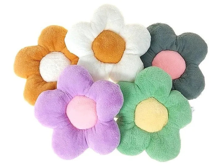 poduszka-pluszowa-kwiatek-mix