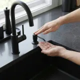 rea-dozownik-lon-black-rodzaj-dozownik