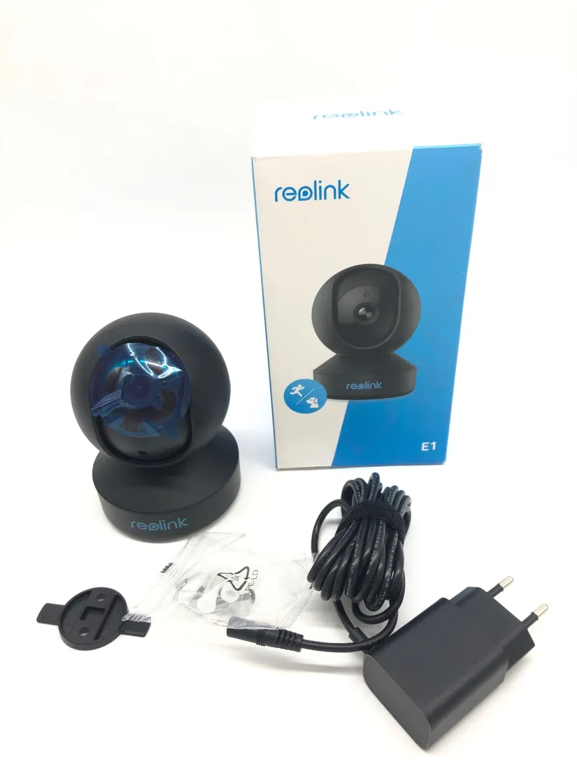 kamera-reolink-e1-wifi-czarna-stan-powystawowy