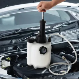 tester-odpowietrzania-hamulcow-3l-4-adaptery-manometr