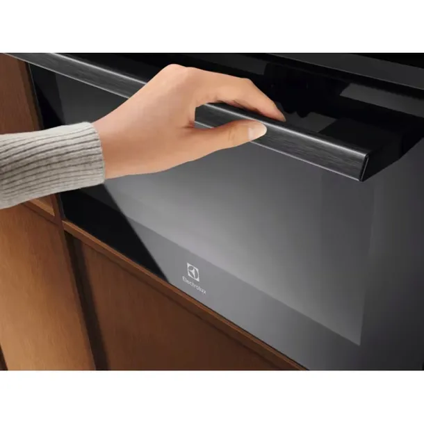 piekarnik-electrolux-comp00cb-3w1-mikrofala-grill-termoobieg-czarny-combi-kolor-dominujacy-czarny
