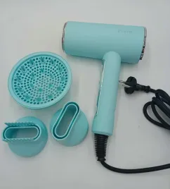 suszarka-funtin-1800w-szczotka-dyfozr-niebieska-dla-kobiet-jonizujaca