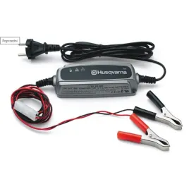 husqvarna-ladowarka-bc08-12v-12-32ah-do-akumulatorow-traktorow-i-riderow