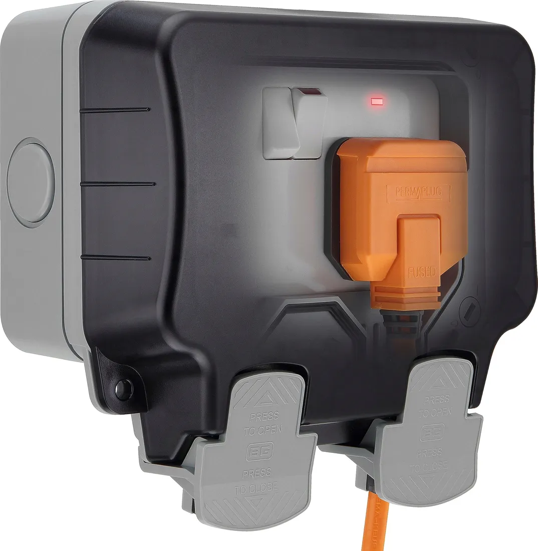 gniazdo-elektryczne-scienne-bgelectrical-szary-g50