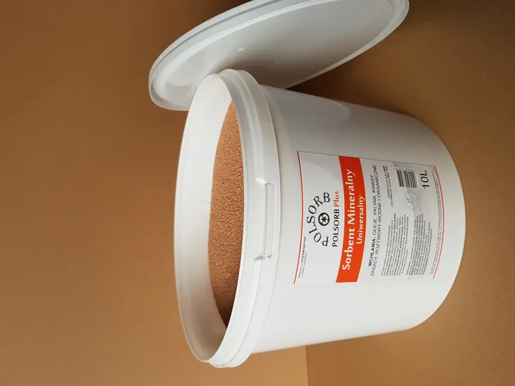 sorbent-polsorb-plus-wiaderko-10-l-ziarnistosc-1-mm