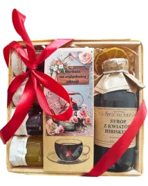 kosz-prezentowy-herbata-konfitury-syrop-z-hibiskusa-dzien-mamy