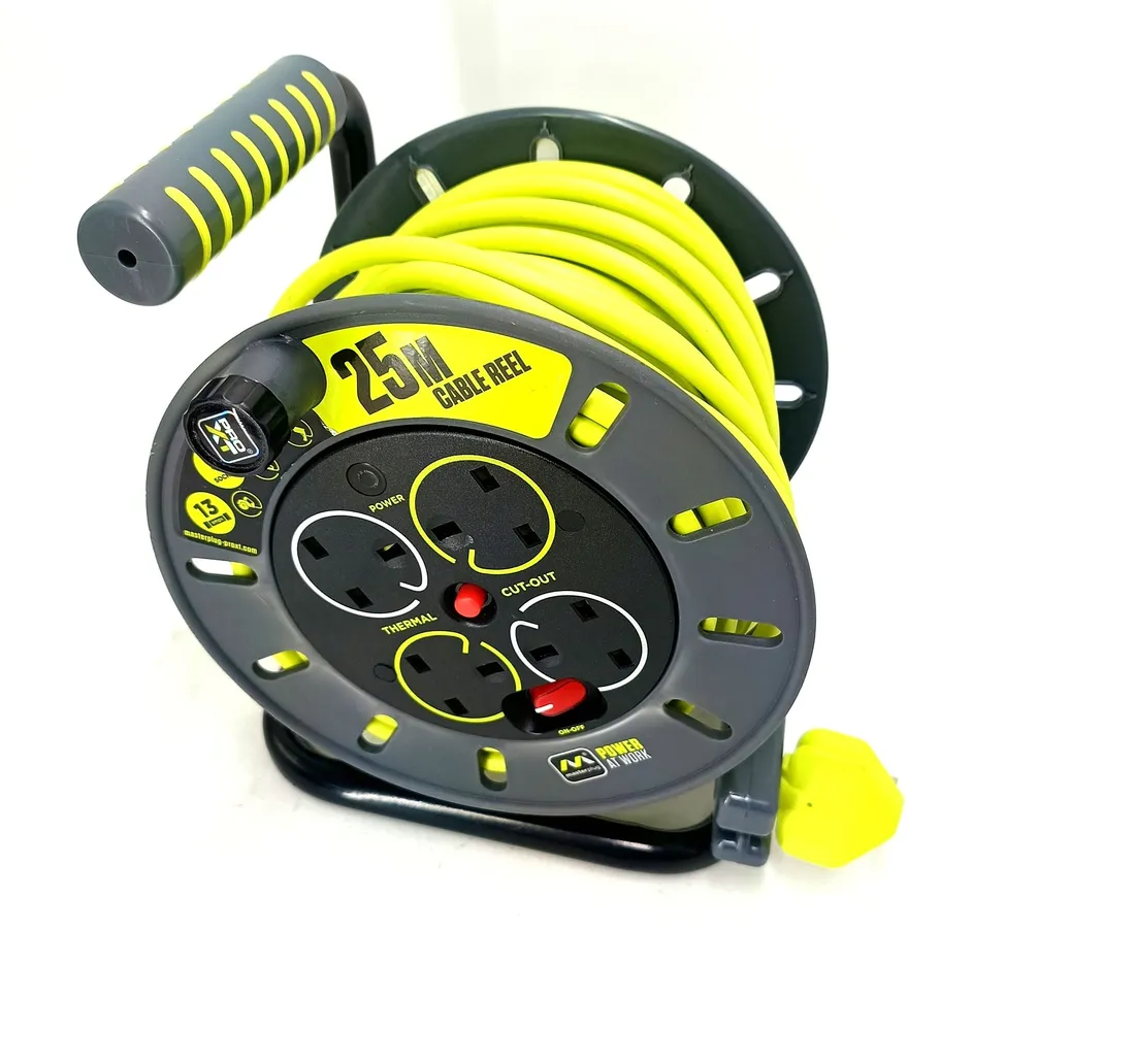 przedluzacz-bebnowy-masterplug-25m-4-gniazda-uk