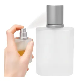 butelka-szklana-na-perfumy-z-atomizerem-30ml-matowa-mleczna-mrozony