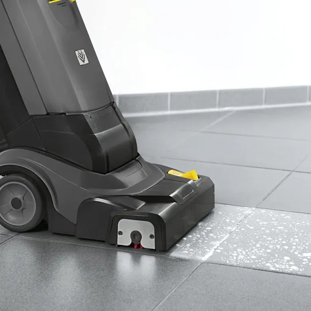 polerka-karcher-br-30-4-c-moc-820-w