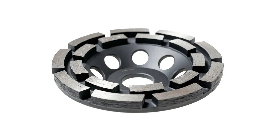 pistolet-do-silikonu-pro-bw-01