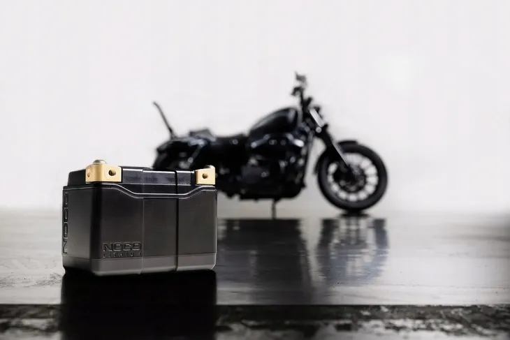 noco-nlp9-akumulator-litowy-12v-400a-powersports-pojemnosc-3-ah