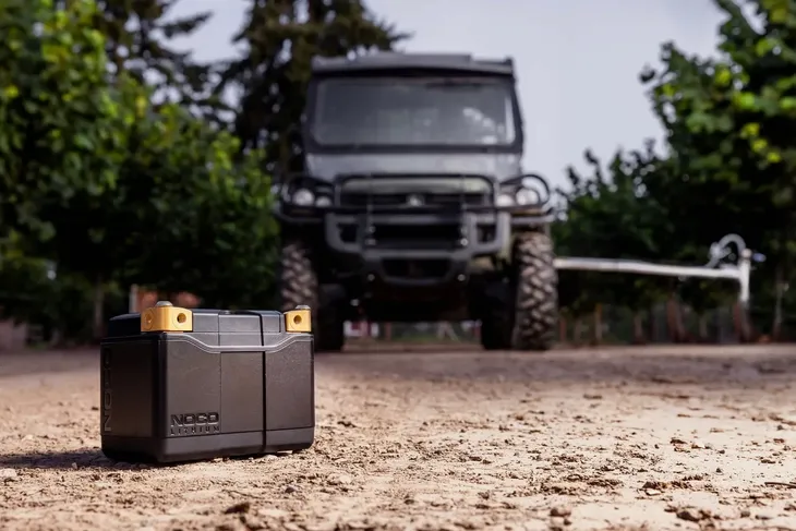 noco-nlp9-akumulator-litowy-12v-400a-powersports-prad-rozruchowy-en-400-a