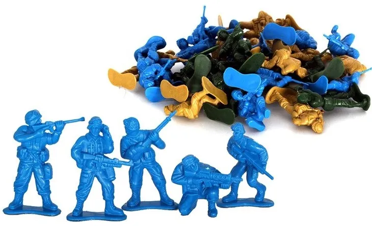 zestaw-zolnierzykow-mega-creative-439243-material-plastik