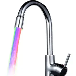 swiecacy-perlator-led-ze-wskaznikiem-temperatury