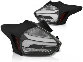 lampy-tylne-ford-focus-3-15-18-hatchback-black-seq-led