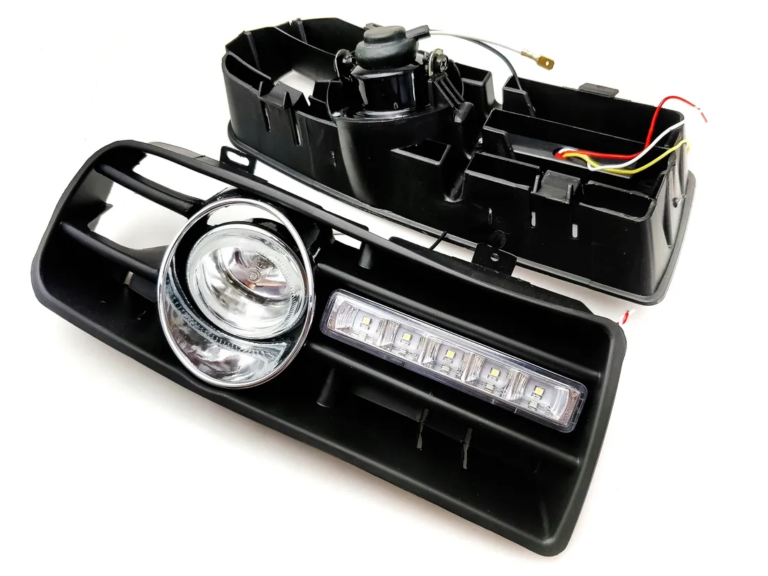vw-golf-4-iv-halogeny-dzienne-kierunkowskazy-3w1-stan-nowy