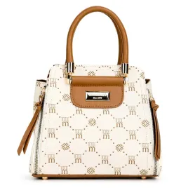 monnari-torebka-damska-kuferek-do-reki-bag0510-bezowa-monogram-elegancka