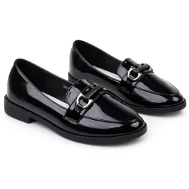 eleganckie-mokasyny-damskie-czarne-lakierowane-wsuwane-zlota-klamra