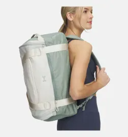 torba-sportowa-i-plecak-2w1-podrozna-z-funkcja-plecaka-under-armour