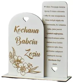 dzien-babci-stojak-tabliczka-grawer-personalizacja-zawieszka-gratis
