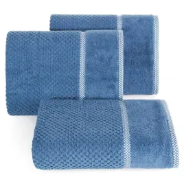 recznik-frotte-z-tloczona-w-kratke-bordiura-cale-70x140-niebieski