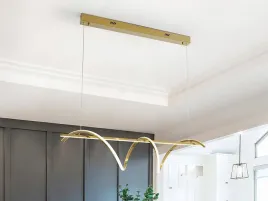 asure-ozdobna-lampa-wiszaca-nad-stolem-601832-schuller