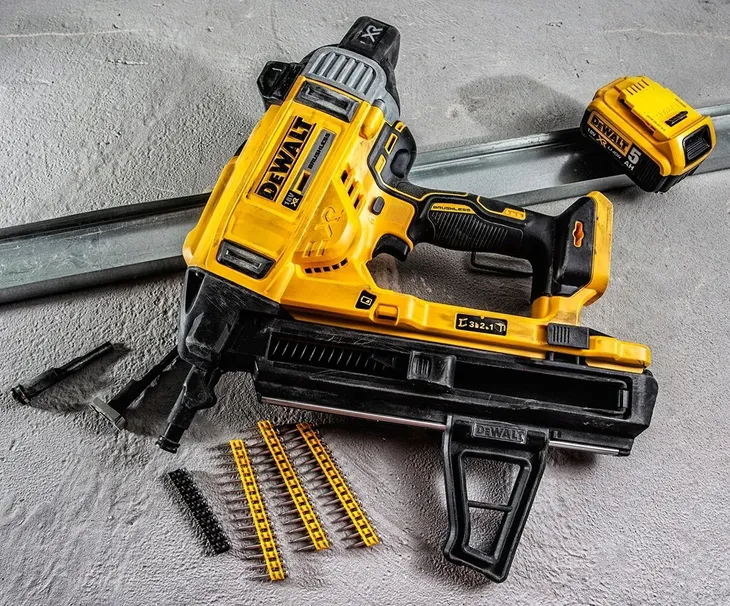 dewalt-gwozdziarka-do-betonu-18v-dcn890n-seria-dcn890n-xj