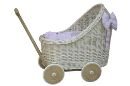 wozek-dla-lalek-bialy-z-posciela-pudrowy-roz