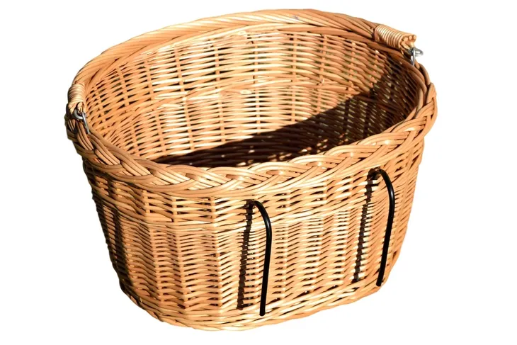 koszyk-na-rower-przedni-koszyk-wiklinowy-sredni-obciazenie-maksymalne-10-kg