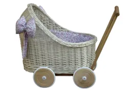 wozek-dla-lalek-wiklinowy-lalki-z-wikliny-z-koldra