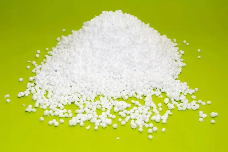 80l-regranulat-waga-z-opakowaniem-1-kg