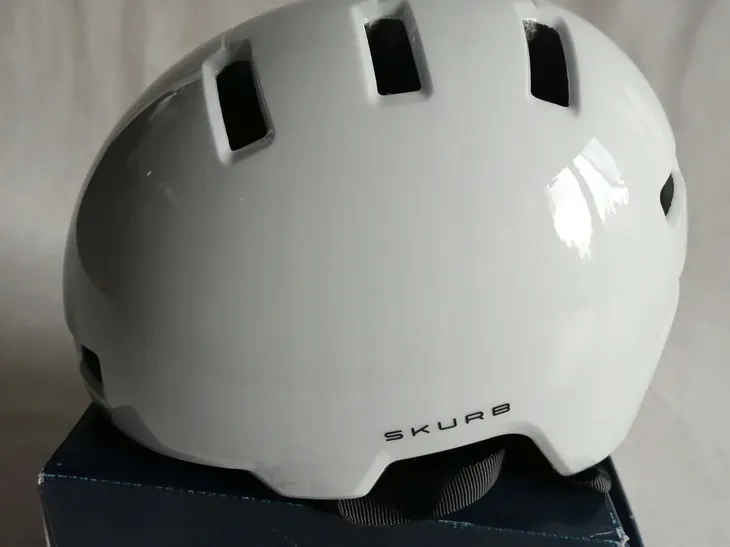 kask-rowerowy-abus-skurb-r-55-59cm-kolor-bialy