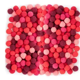 pompony-poliestrowe-1cm-mix-czerwony-120szt-dpcraft-red-pomponiki-poliester