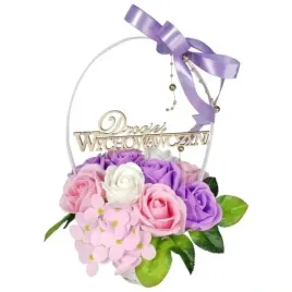 piekny-bukiet-kosz-z-kwiatami-mydlanymi-idealny-prezent-na-kazda-okazje