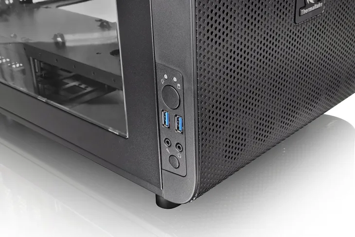 core-v21usb-3-0-window-200mm-czarna-wnd-d5-waga-z-opakowaniem-6-5-kg-stan-nowy