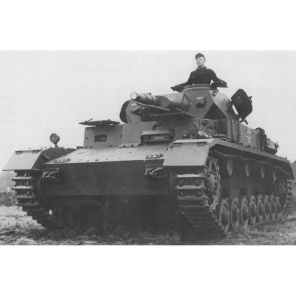 1-35-niemiecki-czolg-panzer-iv-ausf-e-marka-zvezda-stan-opakowania-oryginalne