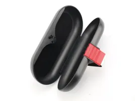 ben-jack-etui-samochodowe-na-okulary-z-klipsem-czarne