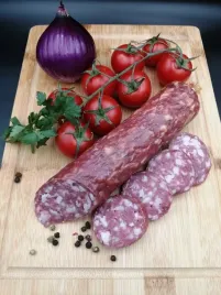 kielbasa-wedzona-bajoru-230g-tradycyjny-smak