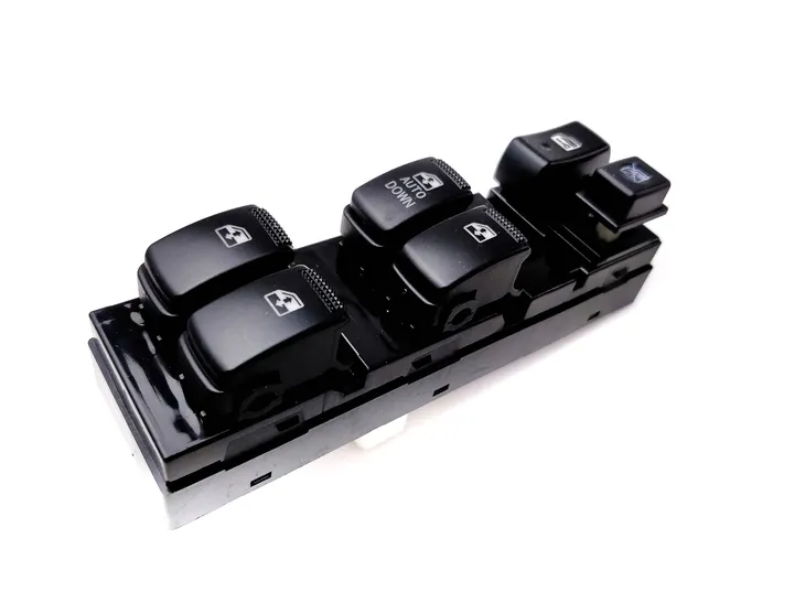 panel-przelacznik-szyb-hyundai-tucson-93570-2e000-numer-katalogowy-czesci-93570-2e000