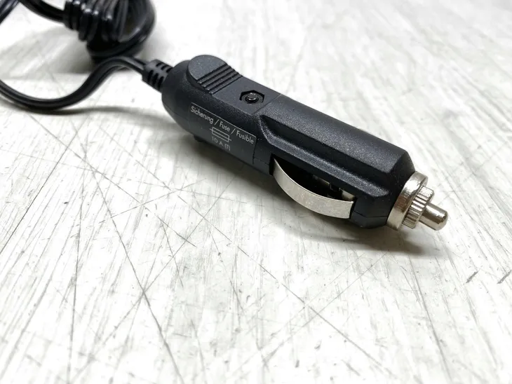 minikompresor-d4951-ultimate-speed-umk-10-e4-12v-stan-opakowania-uszkodzone-marka-ultimate-speed
