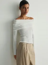 biala-bluzka-z-odkrytymi-ramionami-reserved-m