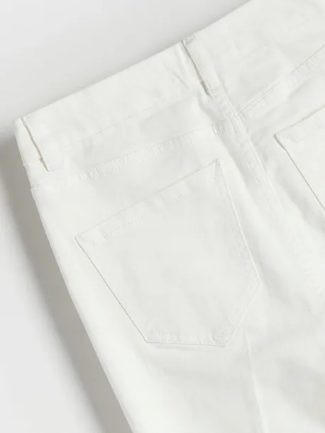 biale-jeansy-bootcut-reserved-xs-marka-reserved