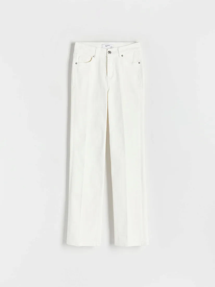 biale-jeansy-bootcut-reserved-xs