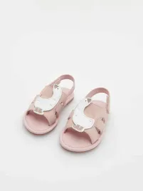 rozowe-sandaly-z-gaskami-reserved-24-25